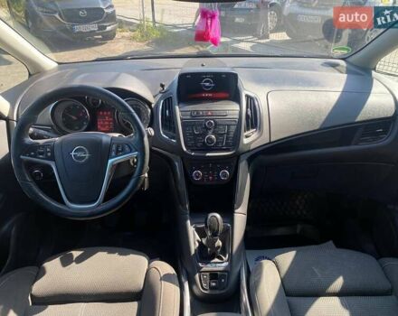 Серый Опель Zafira Tourer, объемом двигателя 1.96 л и пробегом 193 тыс. км за 11500 $, фото 11 на Automoto.ua