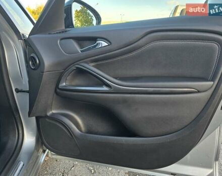Серый Опель Zafira Tourer, объемом двигателя 2 л и пробегом 261 тыс. км за 10499 $, фото 54 на Automoto.ua