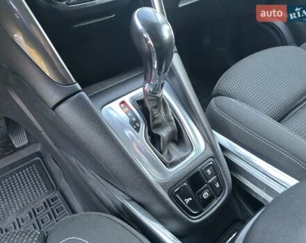 Серый Опель Zafira Tourer, объемом двигателя 2 л и пробегом 261 тыс. км за 10499 $, фото 41 на Automoto.ua