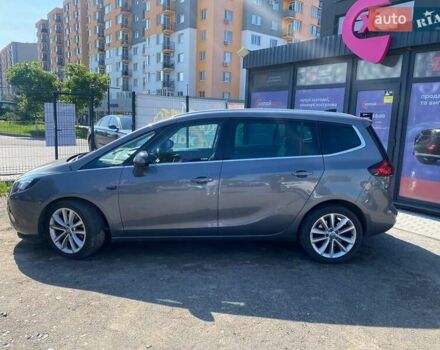 Серый Опель Zafira Tourer, объемом двигателя 1.96 л и пробегом 193 тыс. км за 11500 $, фото 7 на Automoto.ua