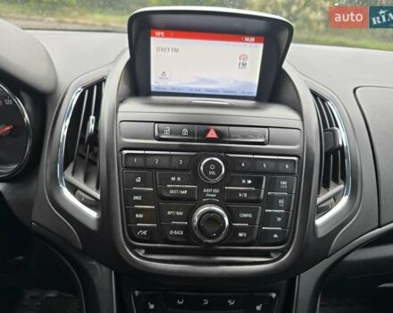 Серый Опель Zafira Tourer, объемом двигателя 2 л и пробегом 261 тыс. км за 10499 $, фото 29 на Automoto.ua