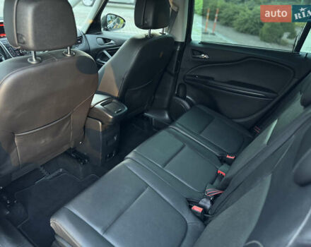 Серый Опель Zafira Tourer, объемом двигателя 2 л и пробегом 203 тыс. км за 13700 $, фото 21 на Automoto.ua