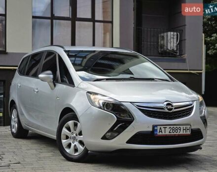 Серый Опель Zafira Tourer, объемом двигателя 1.6 л и пробегом 218 тыс. км за 10500 $, фото 7 на Automoto.ua