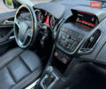 Серый Опель Zafira Tourer, объемом двигателя 2 л и пробегом 203 тыс. км за 13700 $, фото 28 на Automoto.ua