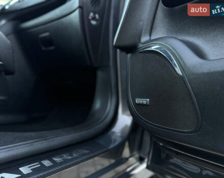 Серый Опель Zafira Tourer, объемом двигателя 2 л и пробегом 203 тыс. км за 13700 $, фото 30 на Automoto.ua