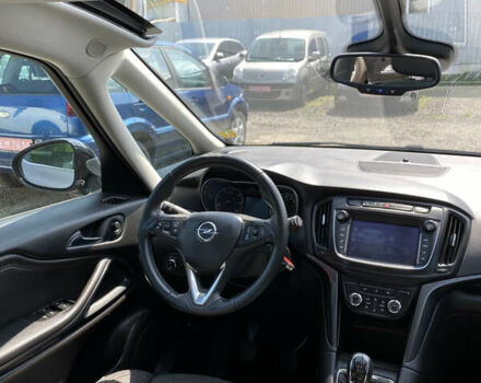 Серый Опель Zafira Tourer, объемом двигателя 1.6 л и пробегом 196 тыс. км за 13500 $, фото 16 на Automoto.ua