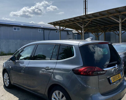 Серый Опель Zafira Tourer, объемом двигателя 1.6 л и пробегом 196 тыс. км за 13500 $, фото 5 на Automoto.ua
