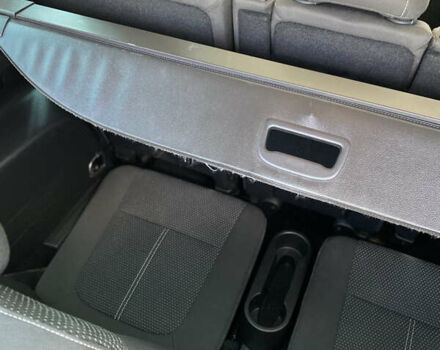 Серый Опель Zafira Tourer, объемом двигателя 1.6 л и пробегом 196 тыс. км за 13500 $, фото 8 на Automoto.ua