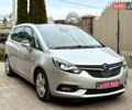 Серый Опель Zafira Tourer, объемом двигателя 2 л и пробегом 150 тыс. км за 13825 $, фото 1 на Automoto.ua