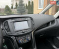 Серый Опель Zafira Tourer, объемом двигателя 2 л и пробегом 150 тыс. км за 13825 $, фото 42 на Automoto.ua