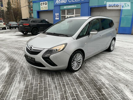 Опель Zafira Tourer 2012 у Полтаві на Automoto.ua Сірий Опель Zafira Tourer, об'ємом двигуна 2 л та пробігом 184 тис. км за 9800 $, фото 1 на Automoto.ua