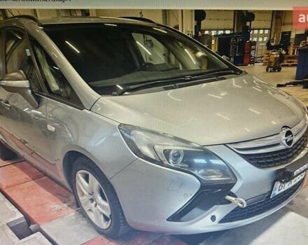 Серый Опель Zafira Tourer, объемом двигателя 1.4 л и пробегом 350 тыс. км за 5927 $, фото 1 на Automoto.ua