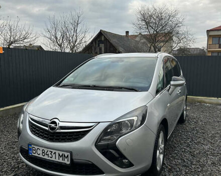 Серый Опель Zafira Tourer, объемом двигателя 2 л и пробегом 250 тыс. км за 8600 $, фото 1 на Automoto.ua