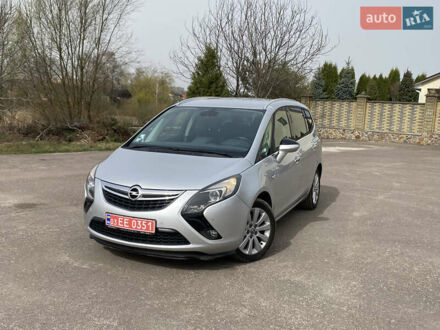 Сірий Опель Zafira Tourer, об'ємом двигуна 2 л та пробігом 221 тис. км за 10300 $, фото 1 на Automoto.ua