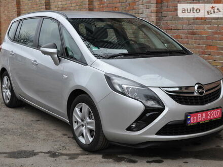 Опель Zafira Tourer 2013 у Рівному на Automoto.ua Сірий Опель Zafira Tourer, об'ємом двигуна 2 л та пробігом 170 тис. км за 10800 $, фото 1 на Automoto.ua