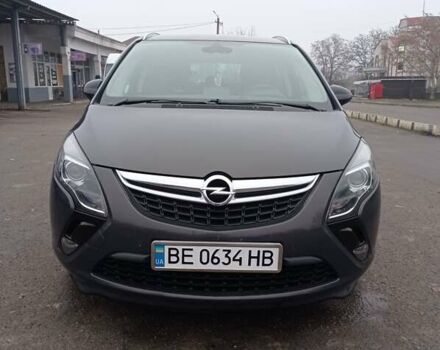 Серый Опель Zafira Tourer, объемом двигателя 1.6 л и пробегом 311 тыс. км за 9800 $, фото 1 на Automoto.ua