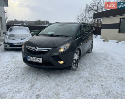 Серый Опель Zafira Tourer, объемом двигателя 1.6 л и пробегом 240 тыс. км за 9850 $, фото 1 на Automoto.ua