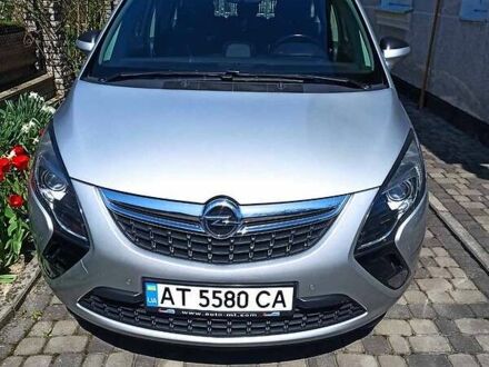Опель Zafira Tourer 2014 у Калуше на Automoto.ua Сірий Опель Zafira Tourer, об'ємом двигуна 2 л та пробігом 205 тис. км за 9500 $, фото 1 на Automoto.ua