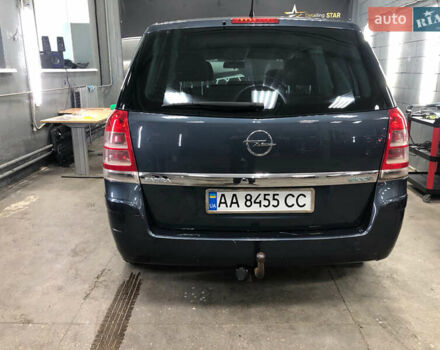 Синій Опель Zafira Tourer, об'ємом двигуна 1.69 л та пробігом 330 тис. км за 6100 $, фото 4 на Automoto.ua
