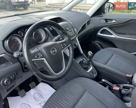 Синий Опель Zafira Tourer, объемом двигателя 2 л и пробегом 187 тыс. км за 10500 $, фото 48 на Automoto.ua