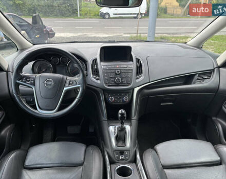 Синий Опель Zafira Tourer, объемом двигателя 2 л и пробегом 237 тыс. км за 9800 $, фото 8 на Automoto.ua