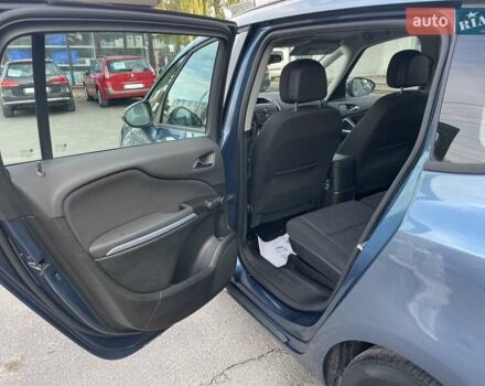 Синий Опель Zafira Tourer, объемом двигателя 2 л и пробегом 187 тыс. км за 10500 $, фото 18 на Automoto.ua