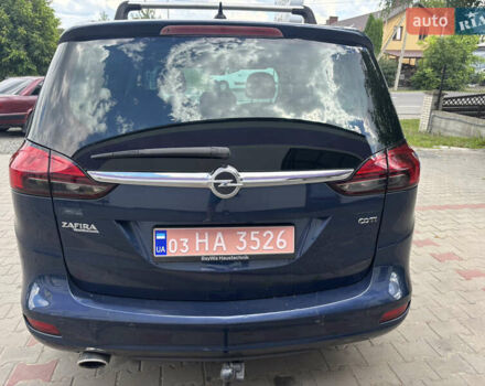 Синий Опель Zafira Tourer, объемом двигателя 2 л и пробегом 237 тыс. км за 9800 $, фото 5 на Automoto.ua