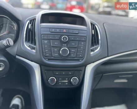 Синий Опель Zafira Tourer, объемом двигателя 2 л и пробегом 187 тыс. км за 10500 $, фото 40 на Automoto.ua