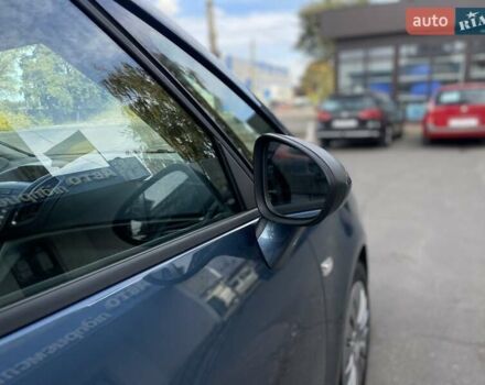 Синий Опель Zafira Tourer, объемом двигателя 2 л и пробегом 187 тыс. км за 10500 $, фото 9 на Automoto.ua