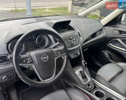 Синий Опель Zafira Tourer, объемом двигателя 2 л и пробегом 237 тыс. км за 9800 $, фото 7 на Automoto.ua