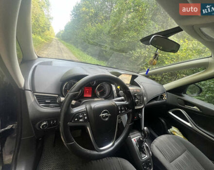 Синій Опель Zafira Tourer, об'ємом двигуна 1.96 л та пробігом 216 тис. км за 9000 $, фото 5 на Automoto.ua
