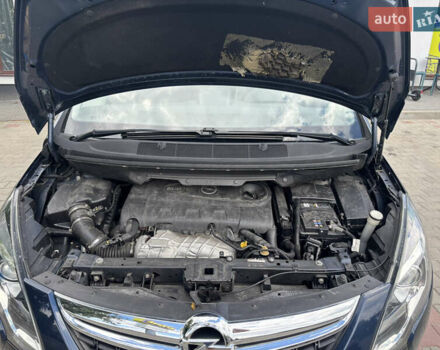 Синий Опель Zafira Tourer, объемом двигателя 2 л и пробегом 237 тыс. км за 9800 $, фото 19 на Automoto.ua