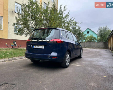 Синий Опель Zafira Tourer, объемом двигателя 2 л и пробегом 250 тыс. км за 7200 $, фото 5 на Automoto.ua