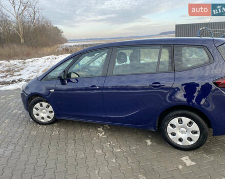 Синий Опель Zafira Tourer, объемом двигателя 1.96 л и пробегом 265 тыс. км за 11500 $, фото 2 на Automoto.ua