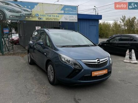 Синий Опель Zafira Tourer, объемом двигателя 2 л и пробегом 187 тыс. км за 10500 $, фото 1 на Automoto.ua