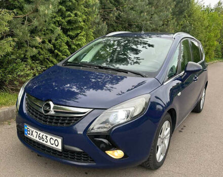 Синий Опель Zafira Tourer, объемом двигателя 2 л и пробегом 250 тыс. км за 8100 $, фото 1 на Automoto.ua