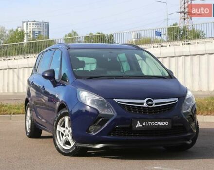 Синий Опель Zafira Tourer, объемом двигателя 1.6 л и пробегом 173 тыс. км за 8800 $, фото 1 на Automoto.ua