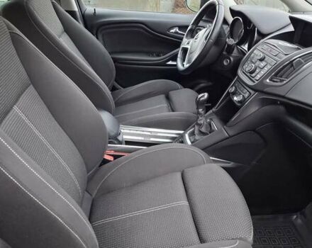 Опель Zafira Tourer 2014 в Тернополе на Automoto.ua Зеленый Опель Zafira Tourer, объемом двигателя 1.6 л и пробегом 245 тыс. км за 10500 $, фото 16 на Automoto.ua