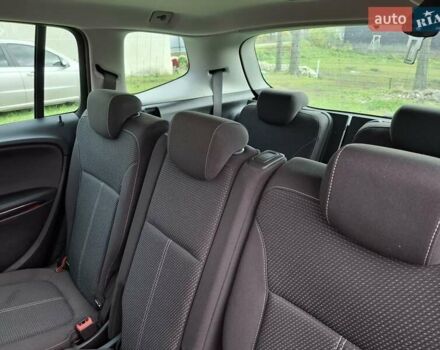 Опель Zafira Tourer 2014 в Тернополе на Automoto.ua Зеленый Опель Zafira Tourer, объемом двигателя 1.6 л и пробегом 245 тыс. км за 10500 $, фото 31 на Automoto.ua