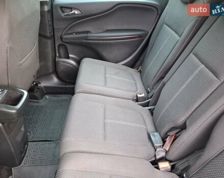 Опель Zafira Tourer 2014 в Тернополе на Automoto.ua Зеленый Опель Zafira Tourer, объемом двигателя 1.6 л и пробегом 245 тыс. км за 10500 $, фото 35 на Automoto.ua