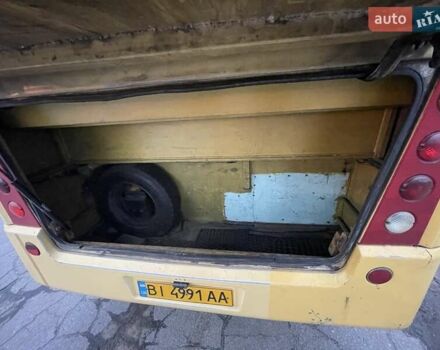 Отокар Султан 2004 в Полтаве на Automoto.ua Желтый Отокар Султан, объемом двигателя 4.8 л и пробегом 500 тыс. км за 10000 $, фото 13 на Automoto.ua