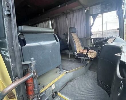 Отокар Султан 2004 в Полтаве на Automoto.ua Желтый Отокар Султан, объемом двигателя 4.8 л и пробегом 500 тыс. км за 10000 $, фото 6 на Automoto.ua