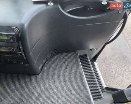 Отокар Султан 2004 в Полтаве на Automoto.ua Желтый Отокар Султан, объемом двигателя 4.8 л и пробегом 500 тыс. км за 10000 $, фото 2 на Automoto.ua