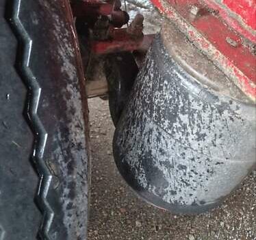 Красный Ова 390k911, объемом двигателя 0 л и пробегом 500 тыс. км за 14200 $, фото 7 на Automoto.ua