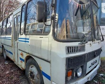 Белый ПАЗ 3105, объемом двигателя 4 л и пробегом 300 тыс. км за 5000 $, фото 1 на Automoto.ua