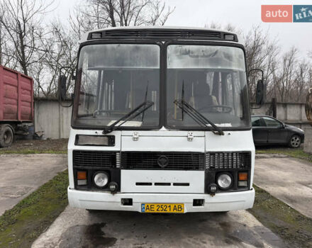 Белый ПАЗ 3205, объемом двигателя 4.75 л и пробегом 100 тыс. км за 5500 $, фото 1 на Automoto.ua