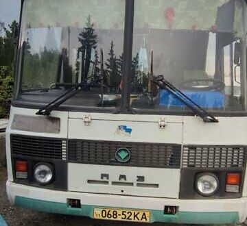 ПАЗ 3205 2005 у Києві на Automoto.ua Білий ПАЗ 3205, об'ємом двигуна 0 л та пробігом 160 тис. км за 2800 $, фото 1 на Automoto.ua