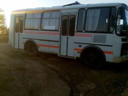 ПАЗ 3205 2006 у Подільськ (Котовськ) на Automoto.ua Білий ПАЗ 3205, об'ємом двигуна 4.7 л та пробігом 148 тис. км за 4500 $, фото 1 на Automoto.ua