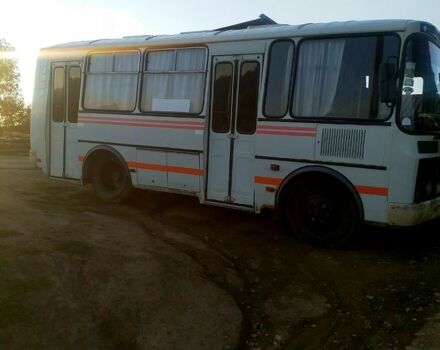 Білий ПАЗ 3205, об'ємом двигуна 4.7 л та пробігом 148 тис. км за 4500 $, фото 1 на Automoto.ua