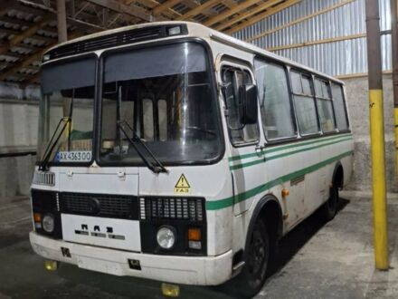 Білий ПАЗ 3205, об'ємом двигуна 0 л та пробігом 30 тис. км за 3000 $, фото 1 на Automoto.ua